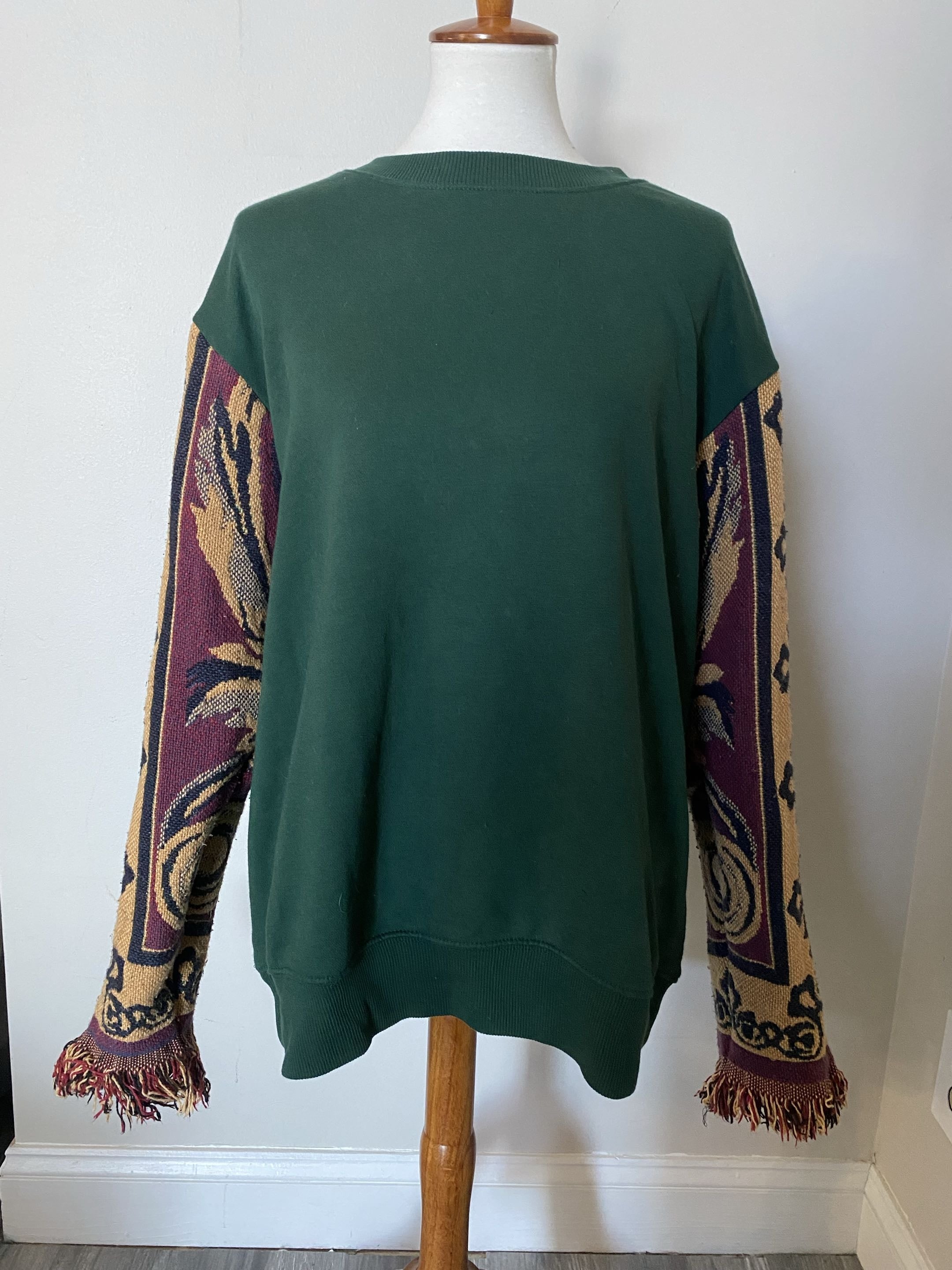 Soft Crewneck with Sunflower Blanket Arms